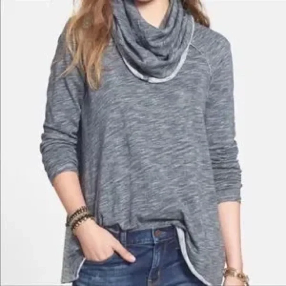 Free People Beach Two Body Free People Cocoon Cowl Pullover in Charcoal